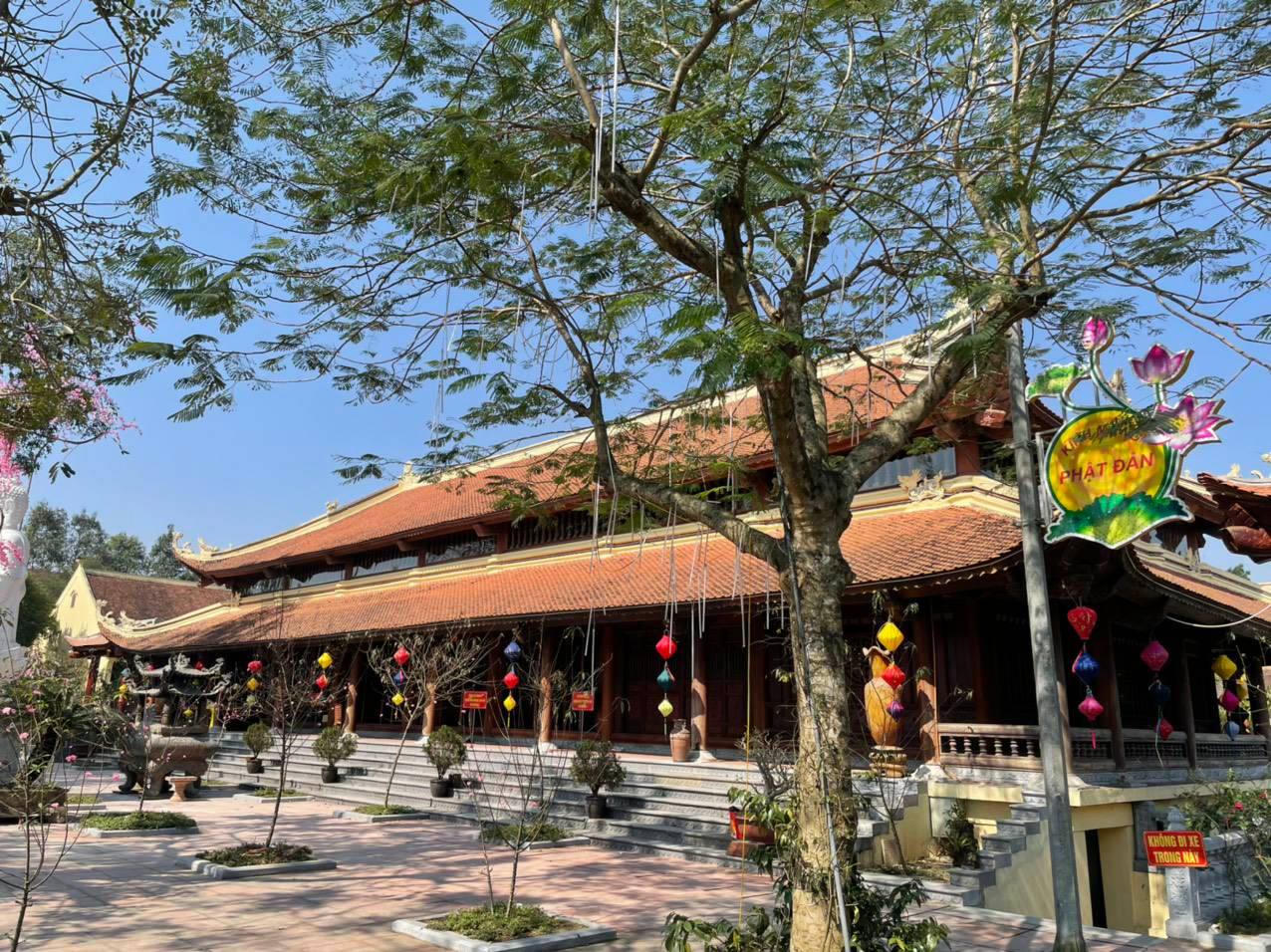 Chuẩn bị dát vàng tượng Phật chùa Thanh Lương