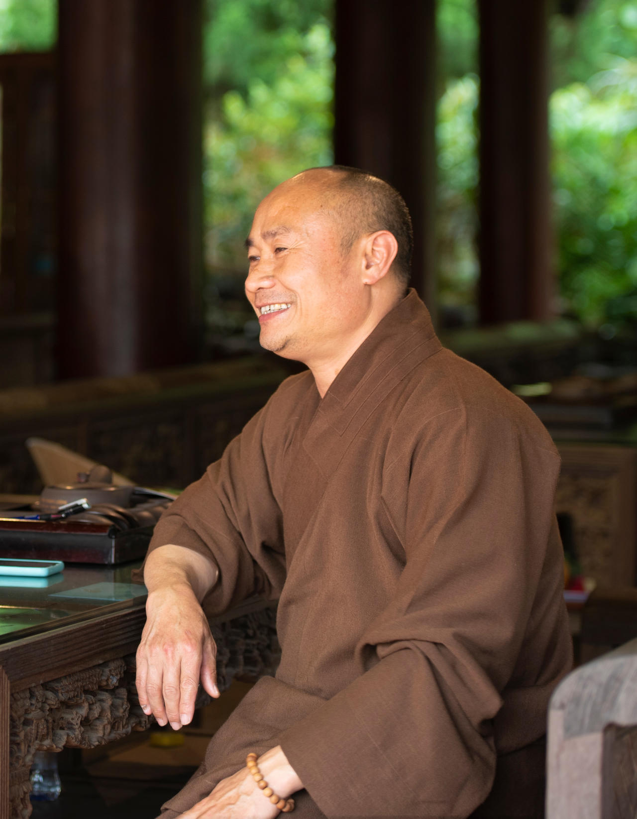 Chuẩn bị dát vàng tượng Phật chùa Thanh Lương