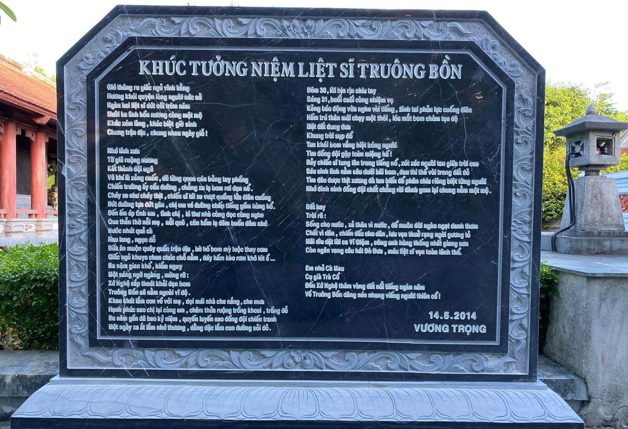 Người được khắc 2 tấm bia thơ tại cõi thiêng Đồng Lộc - Truông Bồn