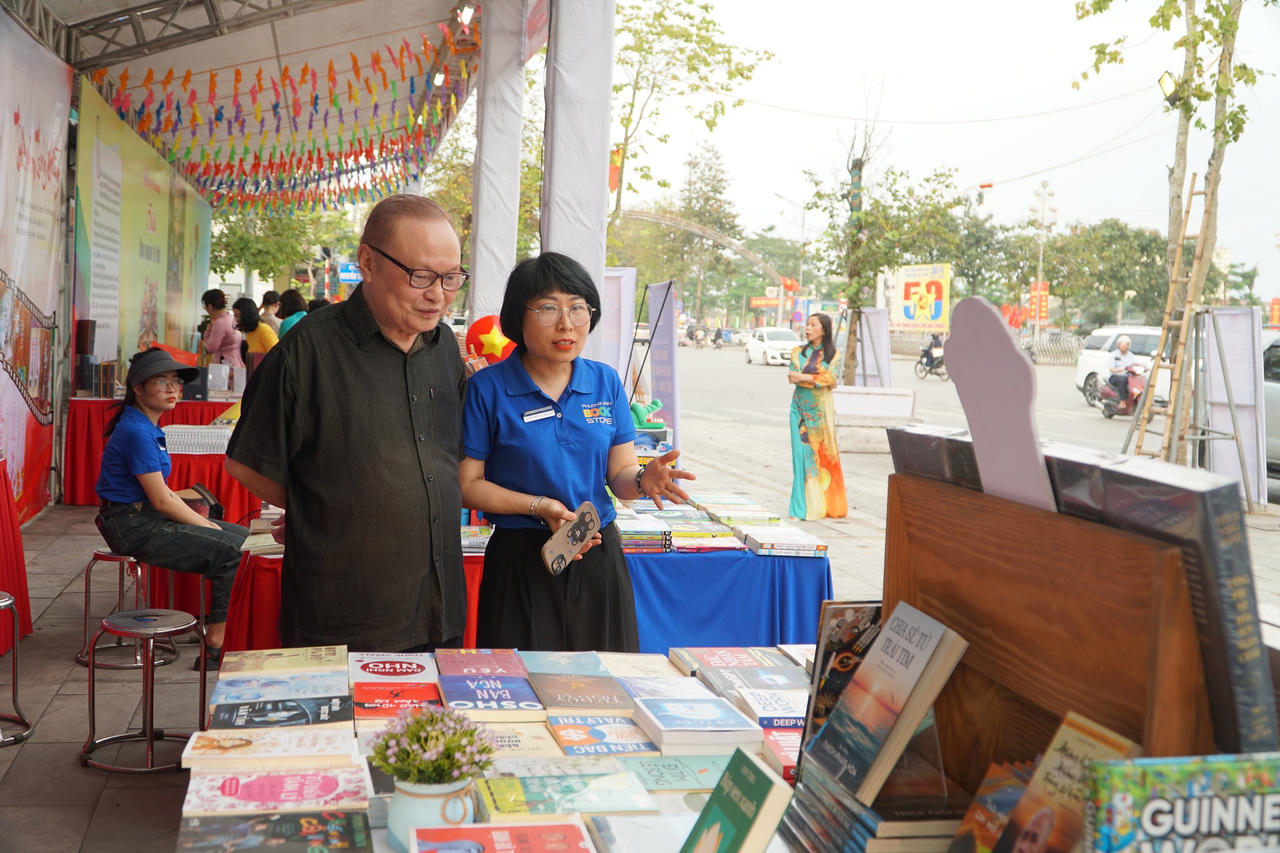 Mỗi năm Nghệ An có hơn 100.000 bài dự thi Đại sứ Văn hóa đọc