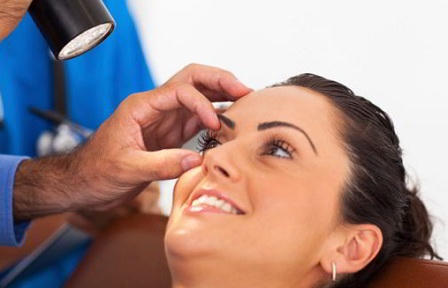 10 thói quen hủy hoại sức khỏe “cửa sổ tâm hồn“