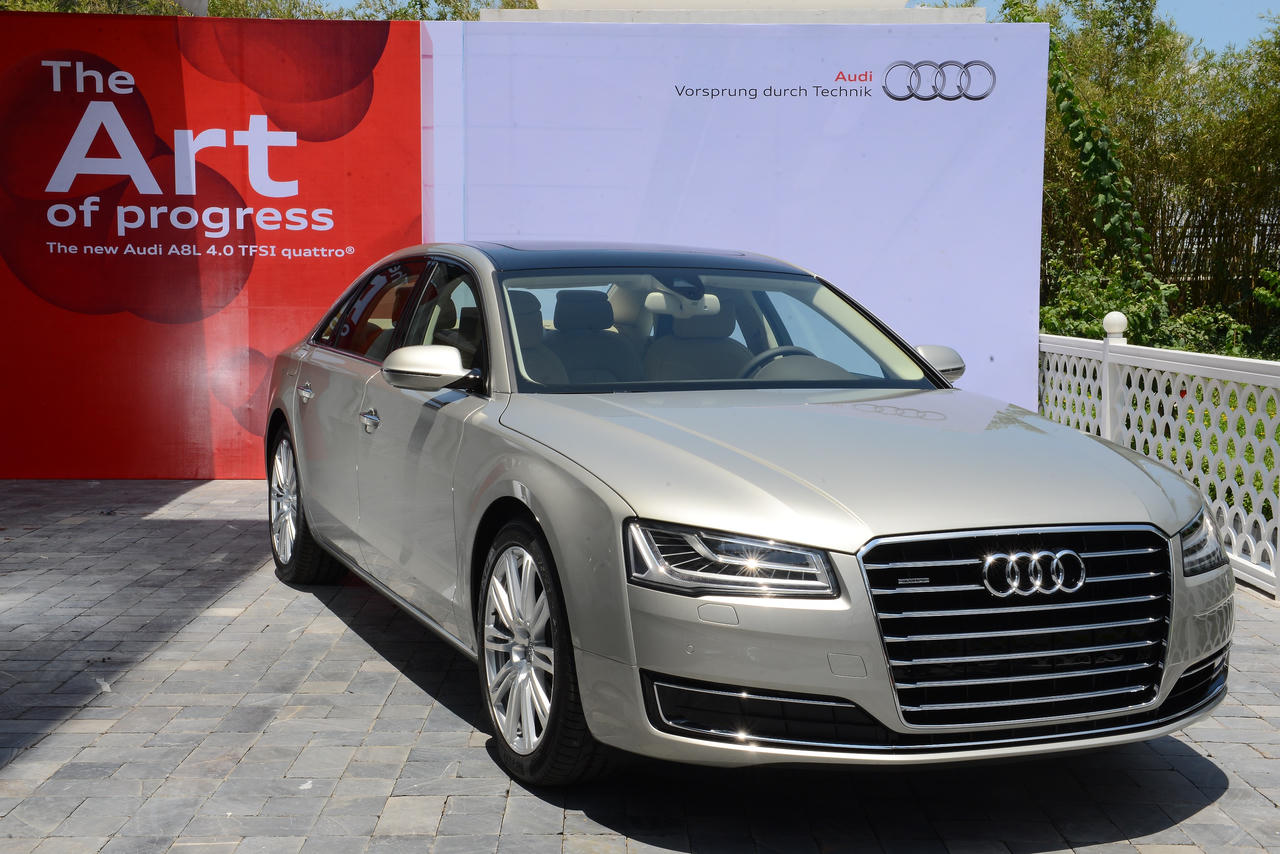 Audi A8L: Xe sang nhất của Audi ra mắt tại VN