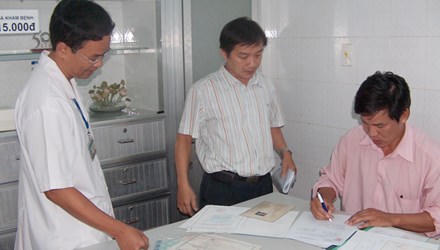 Thực phẩm chức năng: “Nổ” để đẩy giá, hên xui về chất lượng