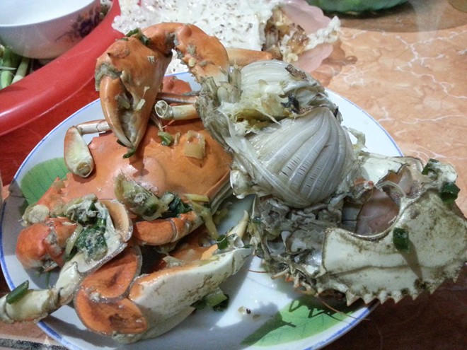 Truy tìm nguồn gốc cua biển “lạ” giá siêu rẻ ở Hà Nội