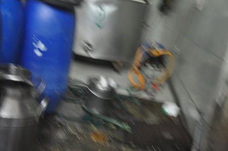 Cảnh hãi hùng sau cánh cửa khu sản xuất sữa tươi