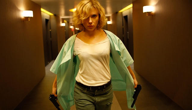 “Quả bom sex” Scarlett Johansson nóng bỏng trong phim mới