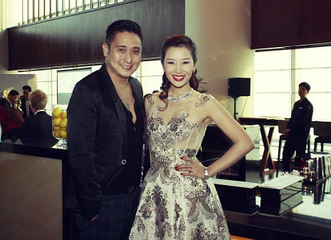 Á Hậu Mrs World Thu Hương tỏa sáng cùng trang sức Korloff 