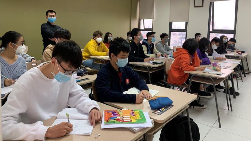 Hướng dẫn thực hiện Chương trình giáo dục trung học ứng phó dịch COVID-19