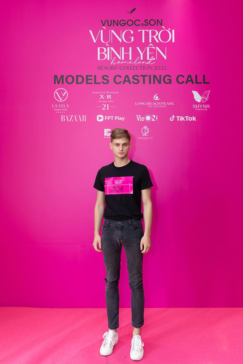 Nhiều nhân tố mới xuất hiện trong buổi casting show diễn thời trang "Vùng trời bình yên"