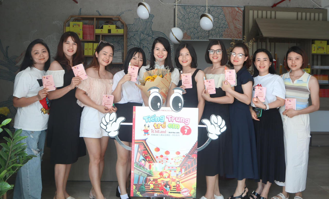 CEO iChiland Phan Thư và việc dạy học tiếng Trung từ tâm thế một người Việt Nam yêu nước sâu sắc