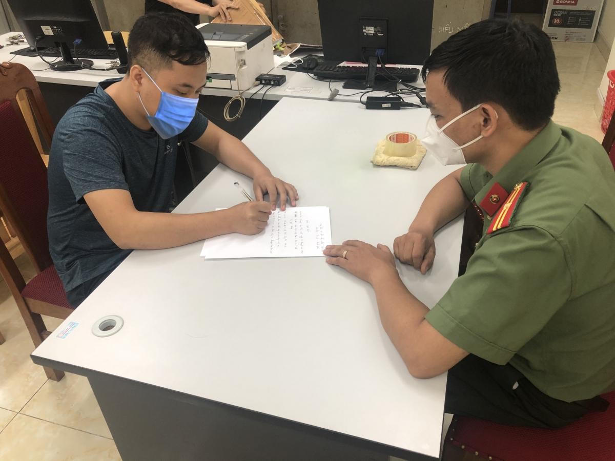 Triệu tập 2 đối tượng thông tin sai sự thật về nhân sự Công an tỉnh Sơn La