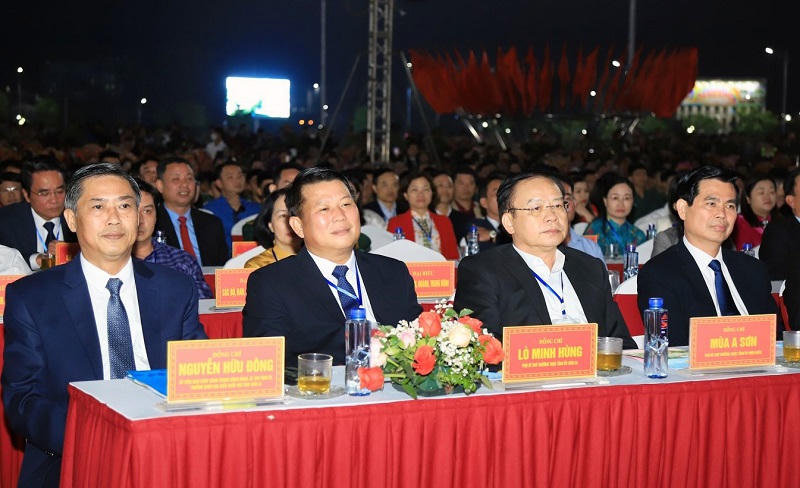 Tưng bừng kỷ niệm 70 năm Ngày giải phóng tỉnh Sơn La