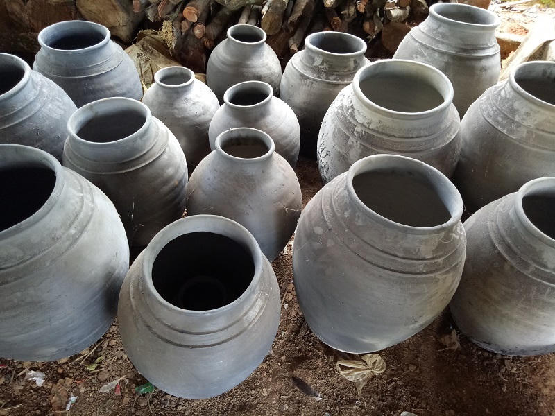 Độc đáo nghề làm chum ở Mường Chanh