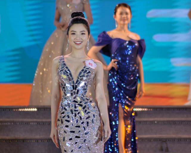 Nữ sinh lớp 12 đạt danh hiệu Người đẹp hoa ban Điện Biên