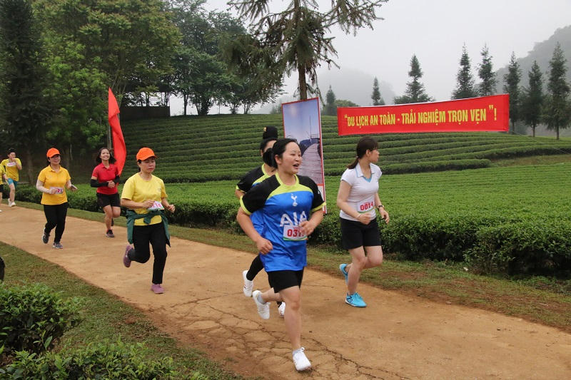 Hấp dẫn giải chạy Olympic bên đèo Pha Đin huyền thoại