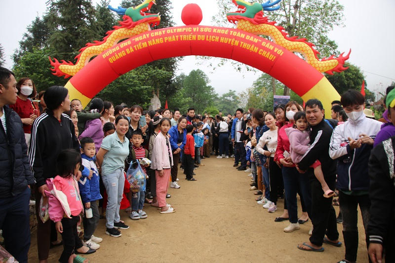 Hấp dẫn giải chạy Olympic bên đèo Pha Đin huyền thoại