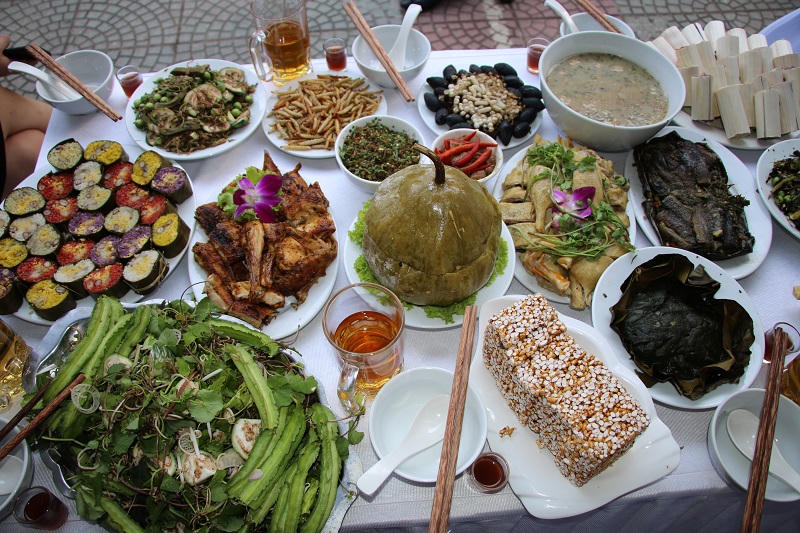 Đến Phù Yên vui Tết “Xíp xí” cùng bà con dân tộc Thái trắng