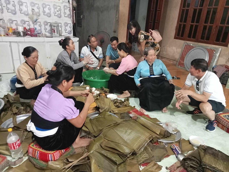 Đến Phù Yên vui Tết “Xíp xí” cùng bà con dân tộc Thái trắng