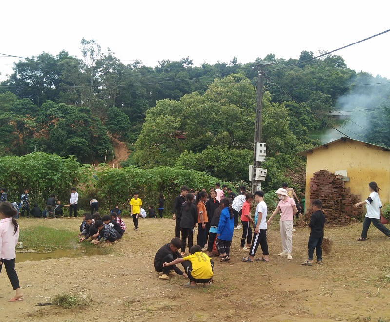 Sơn La: Học sinh chộn rộn tựu trường