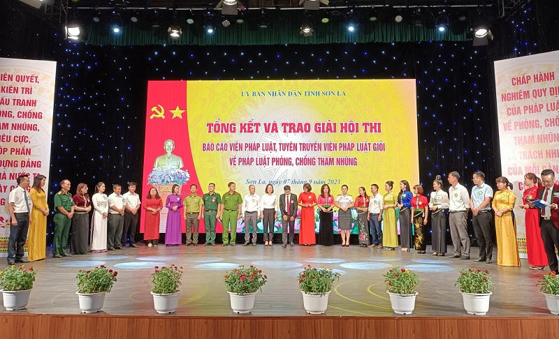 Sơn La: Tổng kết và trao giải Hội thi báo cáo viên, tuyên truyền pháp luật phòng, chống tham nhũng 