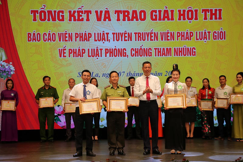 Sơn La: Tổng kết và trao giải Hội thi báo cáo viên, tuyên truyền pháp luật phòng, chống tham nhũng 
