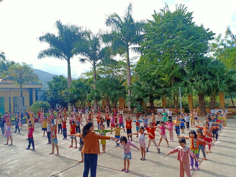 Nỗ lực nâng cao chất lượng chăm sóc giáo dục trẻ