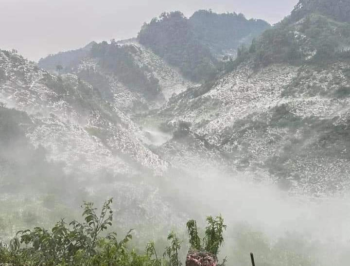 Mưa đá trắng một vùng ở Sơn La, Lào Cai