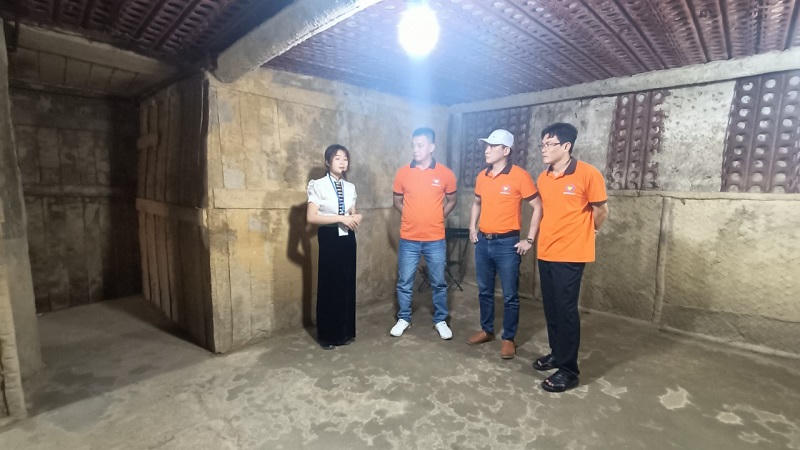 Nhiều điểm di tích lịch sử ở Điện Biên nhộn nhịp du khách trước ngày lễ lớn