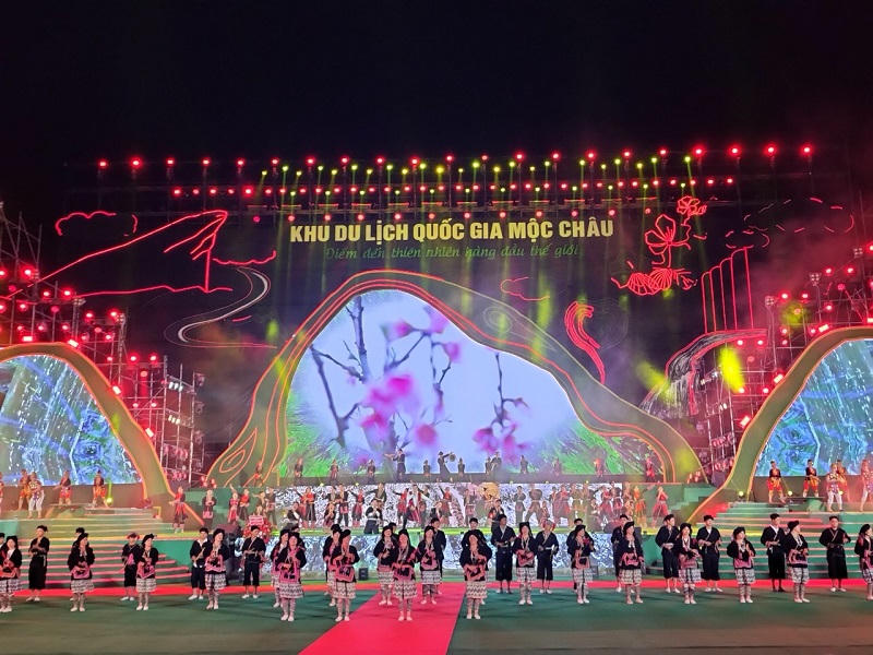 Công bố quyết định công nhận Khu du lịch quốc gia Mộc Châu