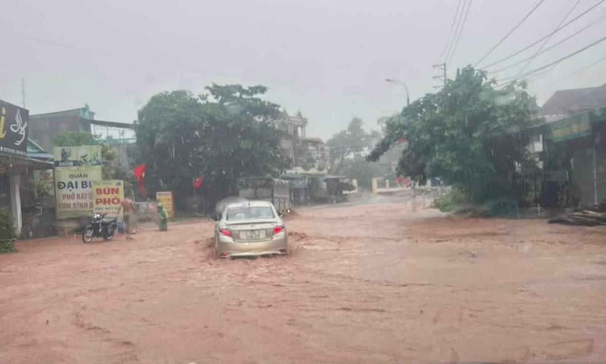 Mưa lớn kéo dài gây thiệt hại lớn tại Sơn La – Điện Biên