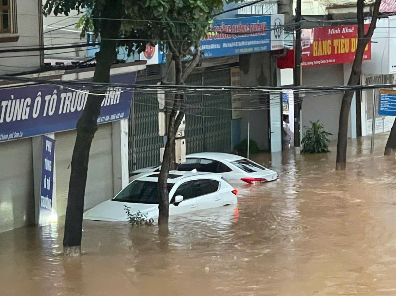 Ngập sâu nhiều khu vực tại Sơn La do mưa lớn