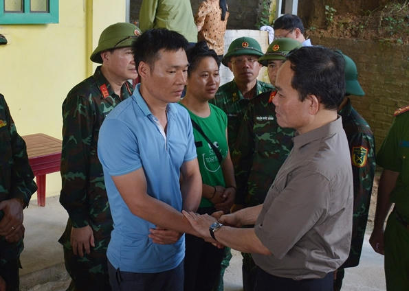 Phó Thủ tướng Chính phủ Trần Lưu Quang kiểm tra công tác khắc phục hậu quả mưa lũ tại Điện Biên