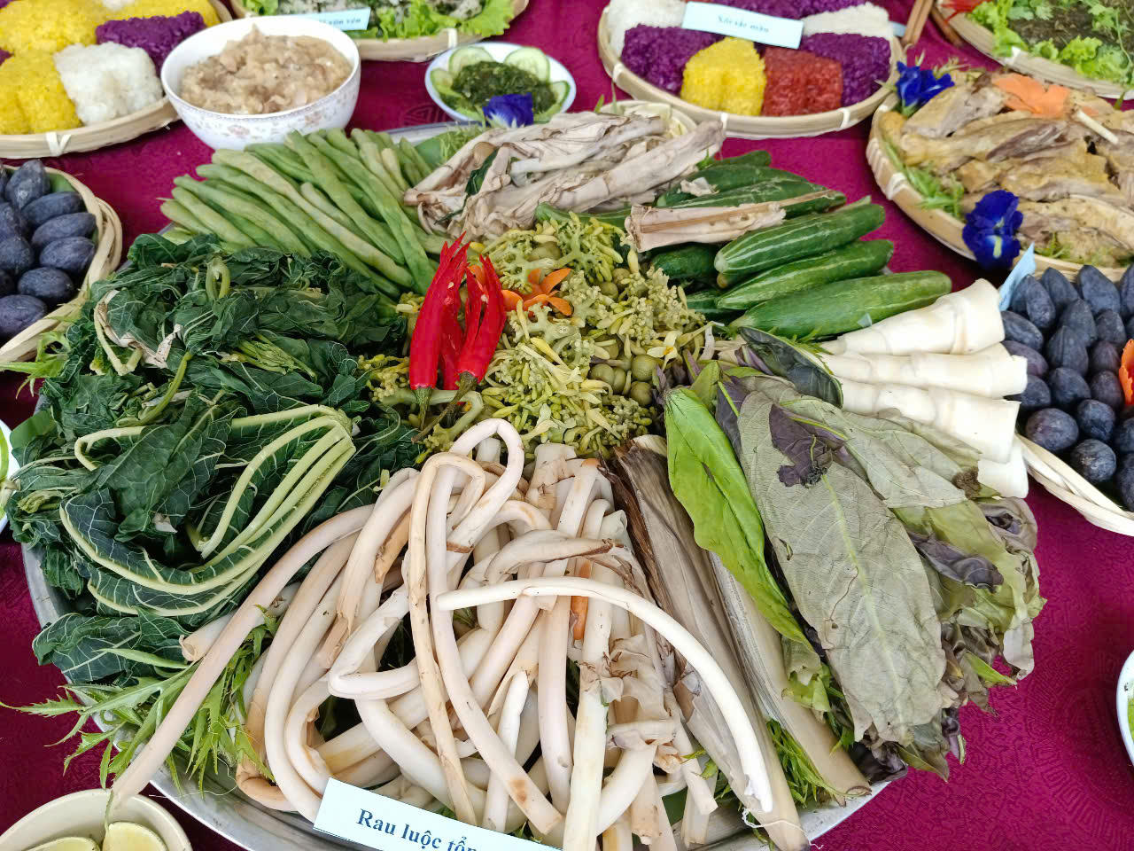 Đặc sắc mâm cỗ Tết 'Xíp xí' của người Thái trắng Sơn La