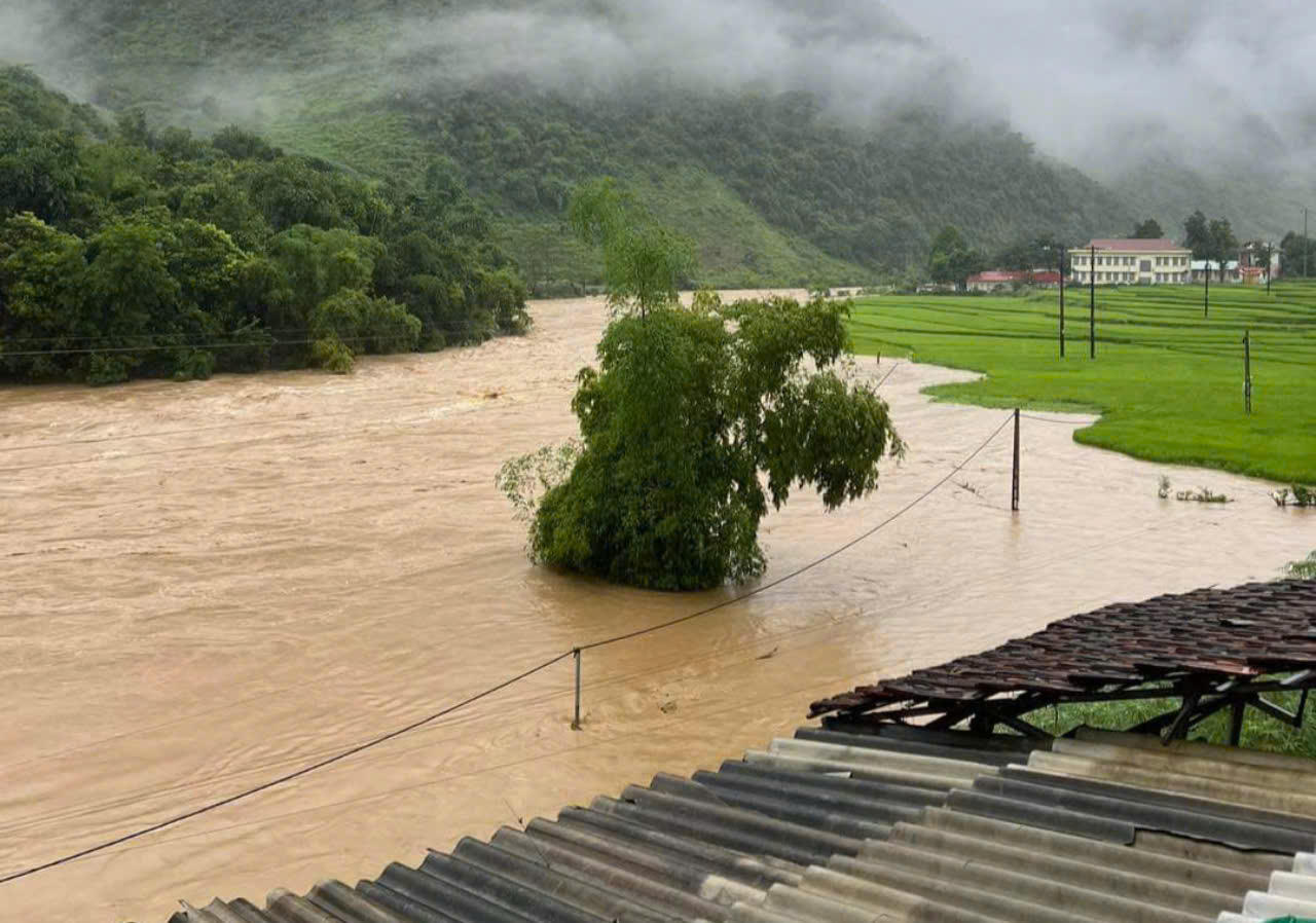 Bão số 3 gây mưa lớn, lũ quét, thiệt hại nghiêm trọng tại Sơn La