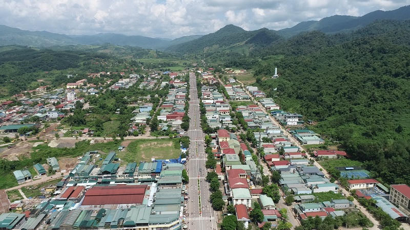 Huyện biên giới Mường Nhé đầu tư cơ sở hạ tầng để tạo động lực phát triển