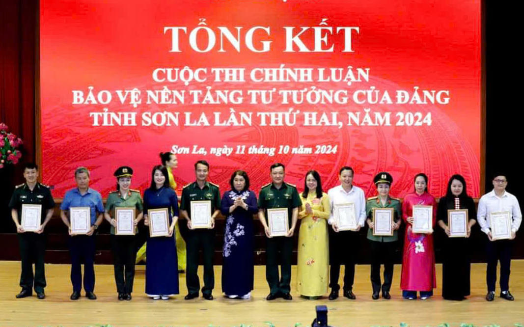 Sơn La trao giải cuộc thi chính luận bảo vệ nền tảng tư tưởng của Đảng