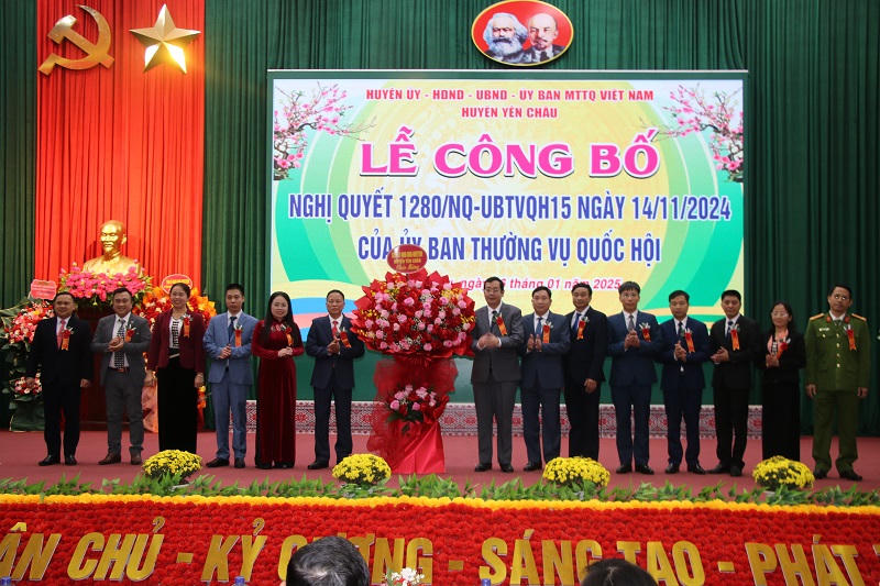 Công bố sáp nhập đơn vị hành chính cấp xã tại Yên Châu 