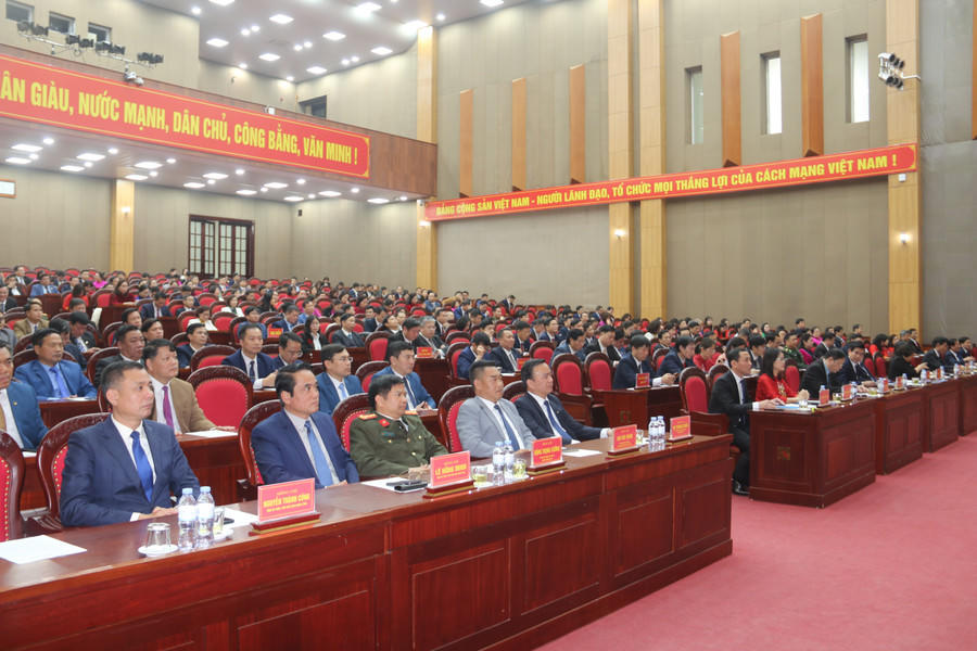 Sơn La: Công bố quyết định hợp nhất các cơ quan đảng và công tác cán bộ