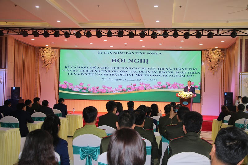 Tỉnh Sơn La tổ chức ký cam kết bảo vệ rừng và phòng cháy chữa cháy rừng