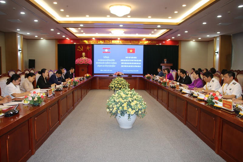 Sở Tư pháp tỉnh Hủa Phăn thăm và làm việc tại tỉnh Sơn La