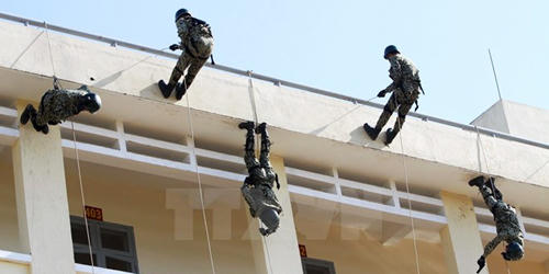 Xem đặc công Việt Nam xung trận