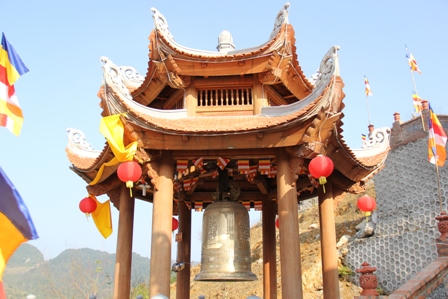 Ngắm ngôi chùa nơi địa đầu Tổ quốc