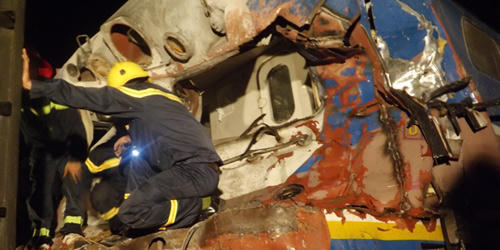 Tai nạn kinh hoàng tại Quảng Trị: Tàu hỏa đâm đứt đôi xe tải