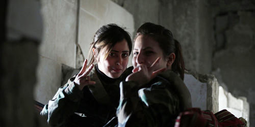 Bí mật những bóng hồng chiến binh đặc nhiệm Syria