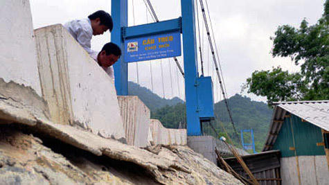 Dọa tặng quà “tát vào mặt, vả gãy răng” phóng viên khi ngày 21/6 tới rất gần