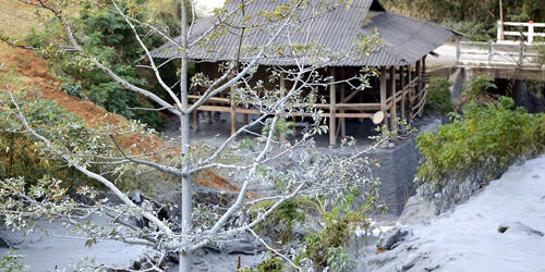 Chứng kiến cảnh vỡ đập bãi chứa thải chì kẽm ở Cao Bằng