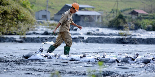 Chứng kiến cảnh vỡ đập bãi chứa thải chì kẽm ở Cao Bằng