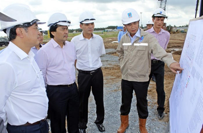 Từ “vũng lầy” Quảng Trạch tới “lụt” tiến độ Sông Hậu, ai phải chịu trách nhiệm ở PVN?