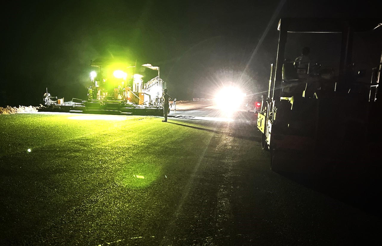 ‘Thâu đếm suốt sáng’ trên công trường cao tốc Nghi Sơn - Quốc lộ 45