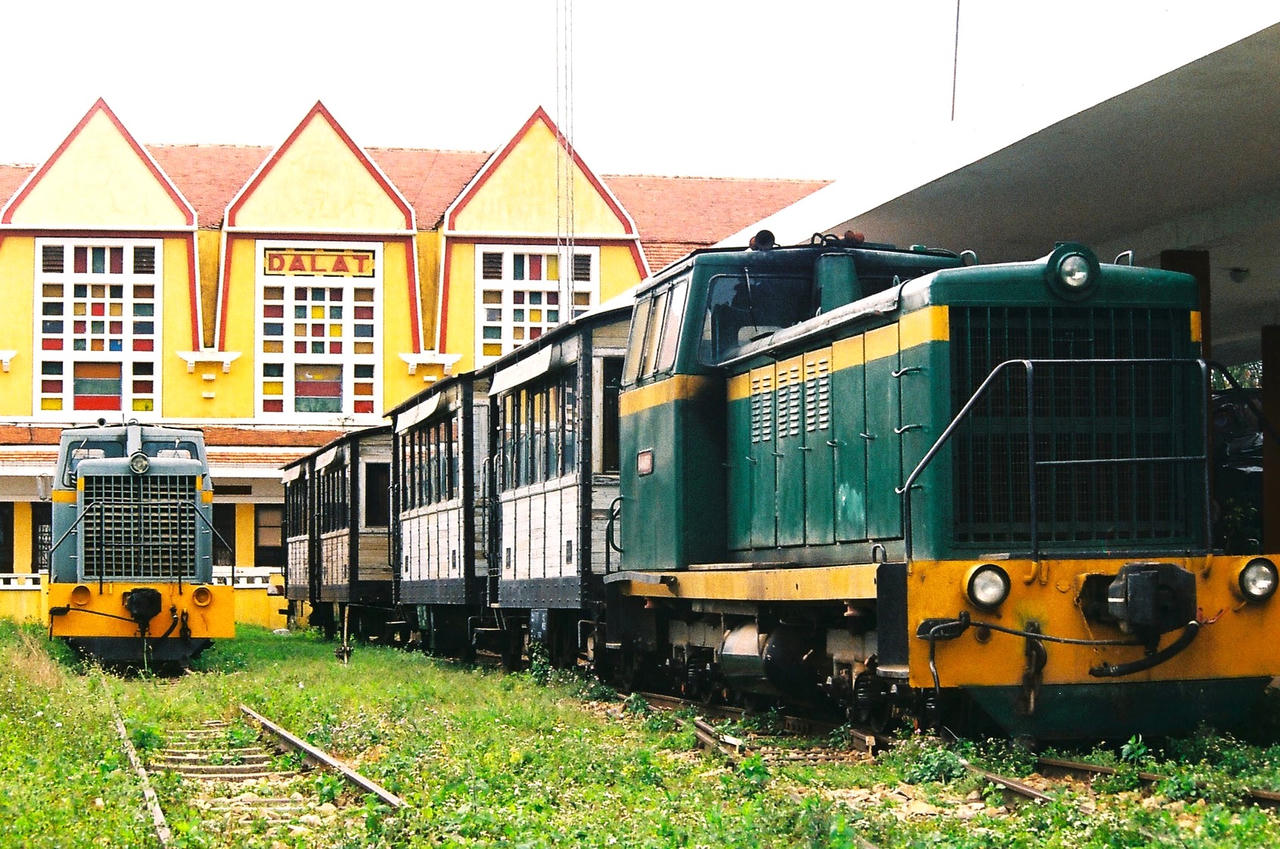 Chủ tịch VNR: 'Đường sắt dần qua những cung đường hiểm trở'